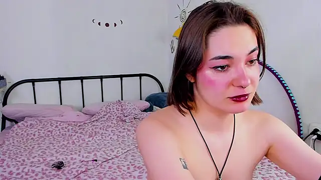LiyaFly Chat XXX in diretta