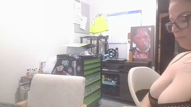 Вебкам-шоу jayteelive