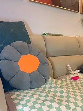 zhizhinaigai Chat XXX in diretta
