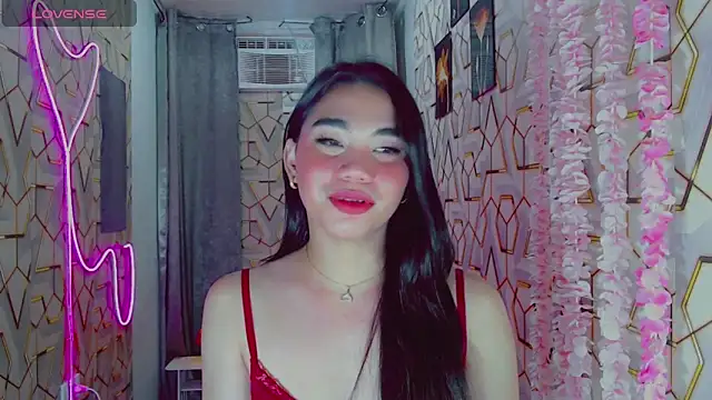 DreamGirlMia Pertunjukan Webcam