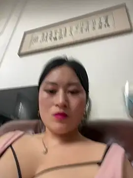 Yolanda9のライブXXXチャット