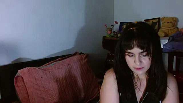 collette_beaufoy_ Adlı Modelin Canlı XXX Sohbeti