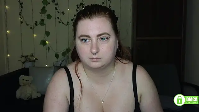 Chat +18 de Alicia_love00 ao vivo