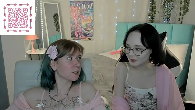 Chat +18 de Elira_Vane ao vivo