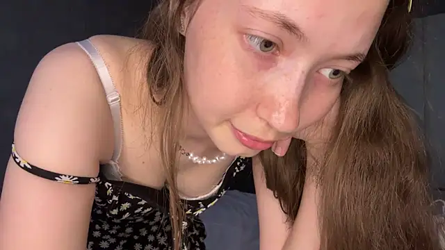 Emily_Mur_ élő XXX-chatje