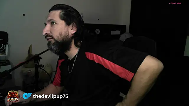 Pertunjukan Kamera Web DevilPup75_