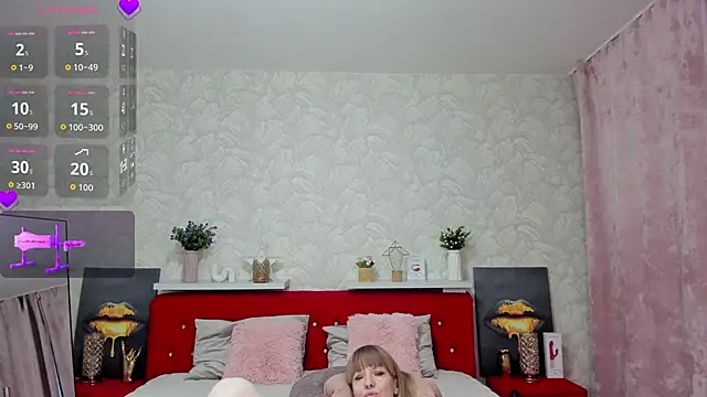 XXX chat uživo modela KattyPeachX