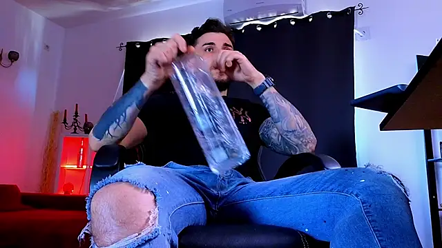 MightyAaron66 Pertunjukan Webcam