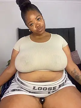 LunaCovenn Webcam Show