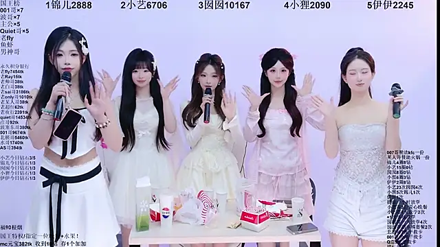1X-two's Live XXX Chat