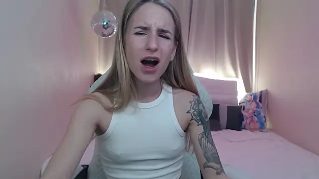 Webkamerová show DeboraHorny
