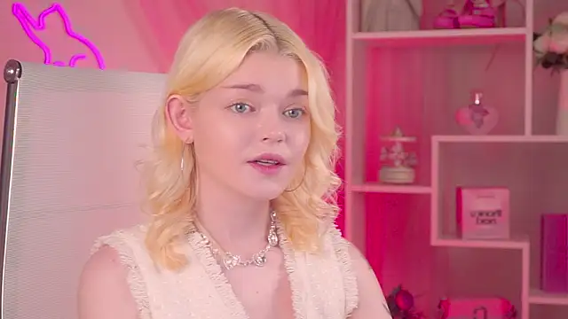 AdeleCartier – Live XXX-chat