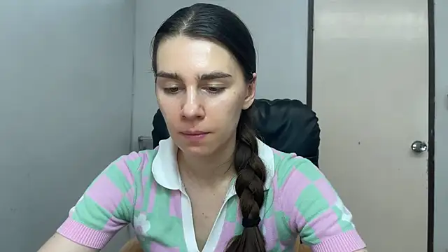 SassyJessi Adlı Modelin Canlı XXX Sohbeti