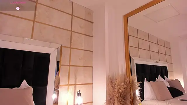 Crystal_Rose__ Adlı Modelin Canlı XXX Sohbeti