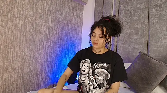 KatherineGomez Adlı Modelin Canlı XXX Sohbeti