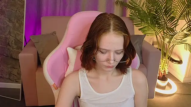 AliceJohansone's Live XXX Chat