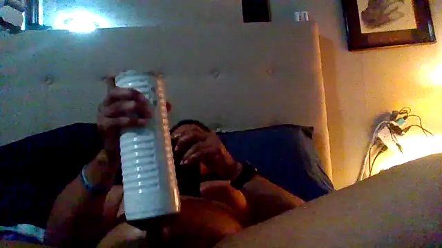 Creationmonster0 Show Webcam