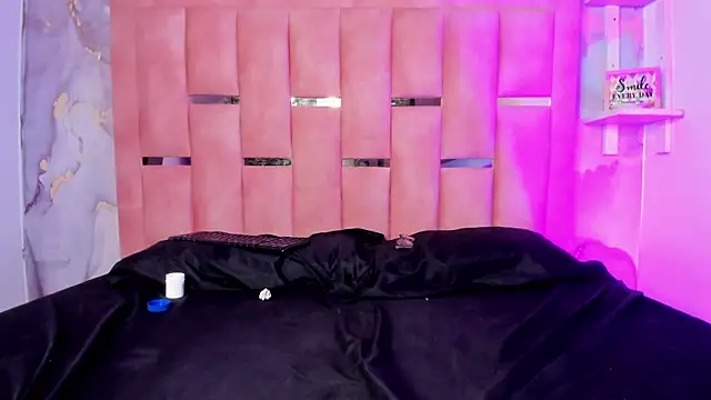 Isis_Blaze's Live XXX Chat
