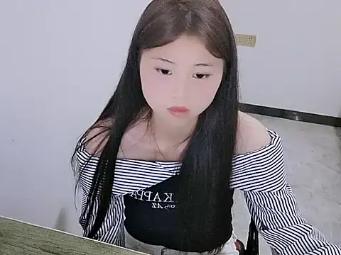 TYS-710's Live XXX Chat