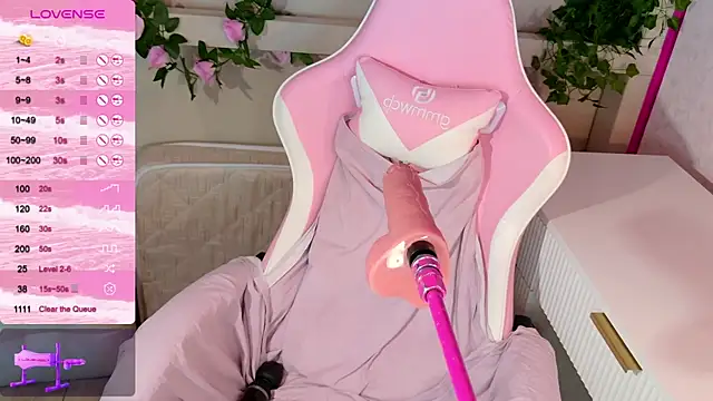 Chat XXX en directo de LeonaEviann