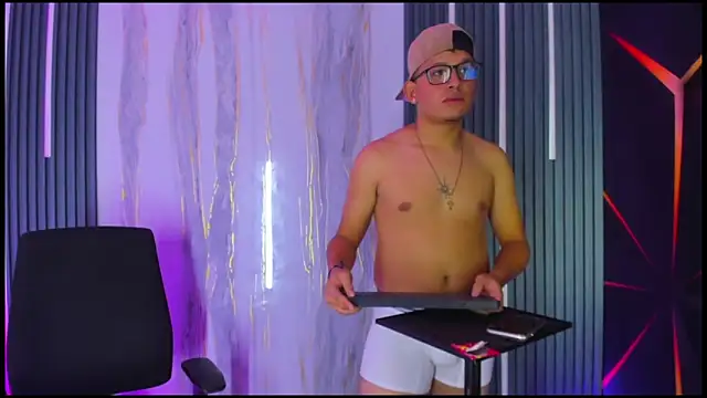 Drake_King19's Live XXX Chat