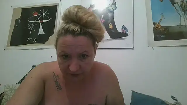 Bakala93Du34000's Live XXX Chat