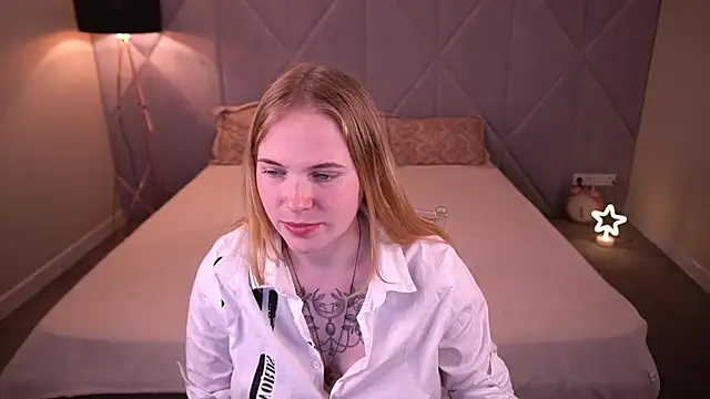 XXX chat uživo modela NikkyReyyy