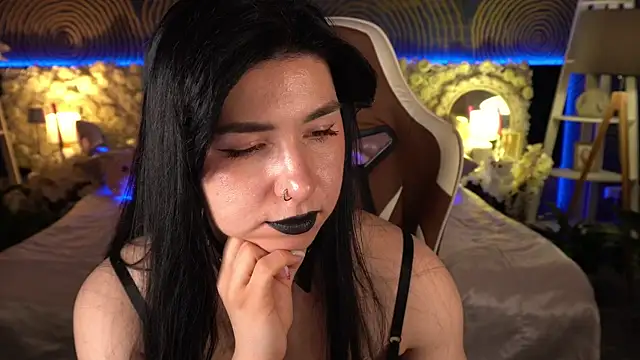 EmilyCandyy's Live XXX Chat