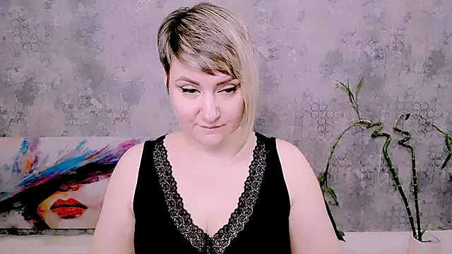 Djullia – Naživo XXX chat