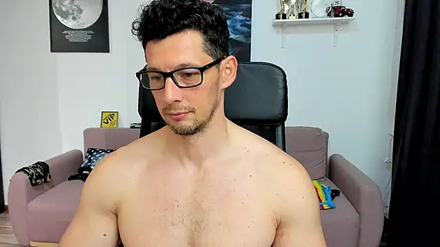 BrutusK08 Webcam show