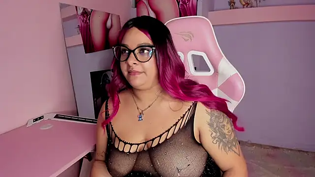 XXX chat uživo modela EmeelyMuller