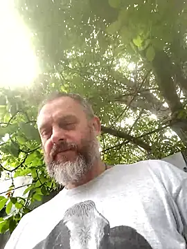 Frosl Live XXX Chat