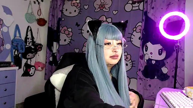 lussyevans24 Chat XXX in diretta