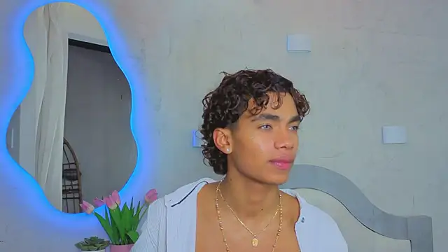 Онлайн чат XXX AlanCutee