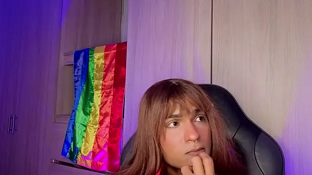Pokazy przed kamerką – tiffanyy_777