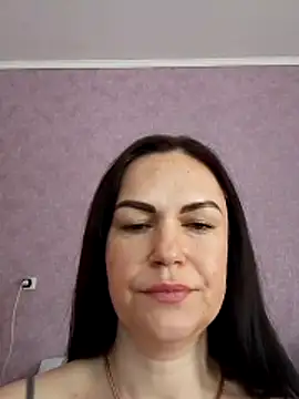 Show modela AmyLove471 na web-kameri