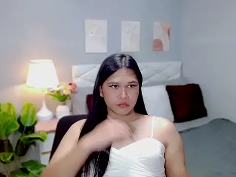 MichelleWild Show in webcam