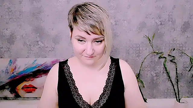 Djullia Chat XXX in diretta
