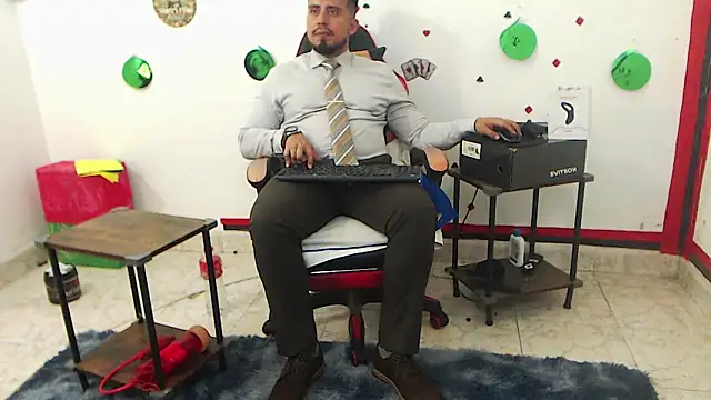 KalethBigDick 网络视讯表演