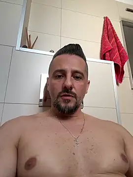 InsaneMattt's Live XXX Chat