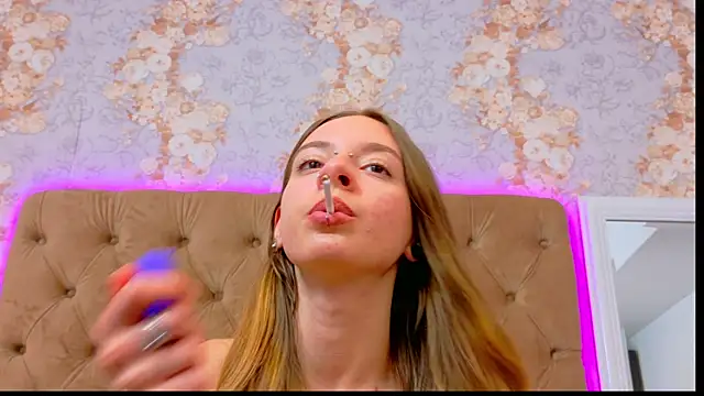 CoraVex – Live XXX-chat