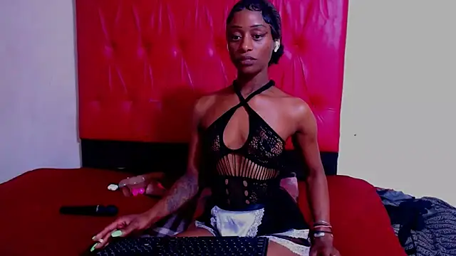XXX chat uživo modela Nikistickyxx25