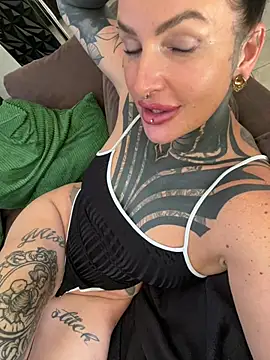 KathaleaNoir Webcam show