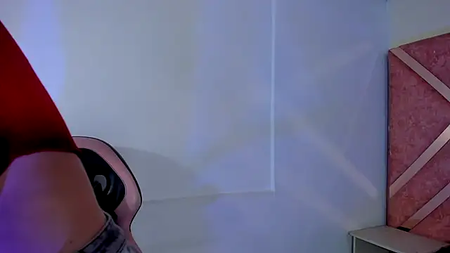 Amy_Kobold3 élő XXX-chatje