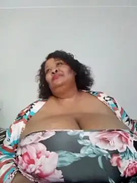 nancy111 Chat XXX in diretta