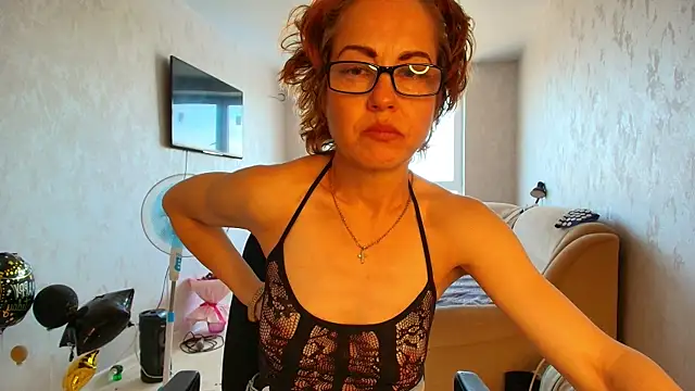 Chatroom XXX en direct de LioraWeiss