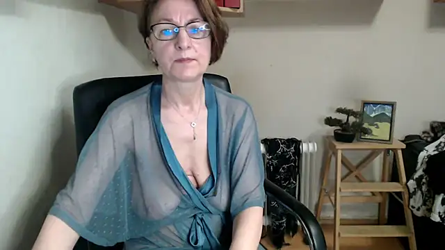 katemodel Adlı Modelin Canlı Sohbet Odası