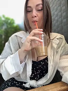 CrazyTori Live XXX Chat