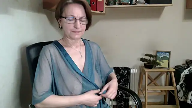 Chat +18 de katemodel ao vivo