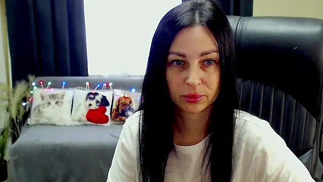 دردشة SweetLouise_ الجنسية المباشرة